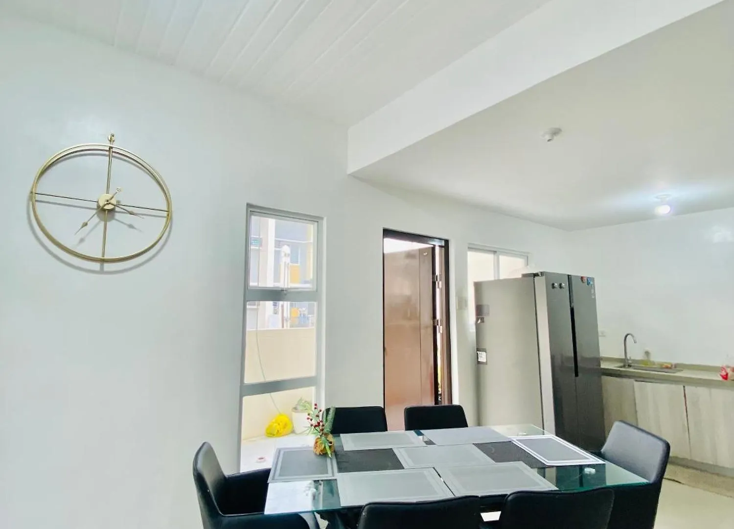 Ferienhaus 4 Bedrooms Two Storey Home Infront Of Airport Davao Stadt
