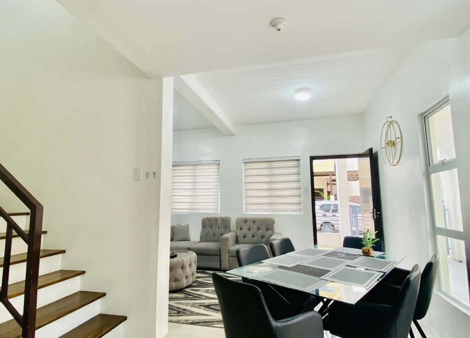 4 Bedrooms Two Storey Home Infront Of Airport Davao Stadt Philippinen